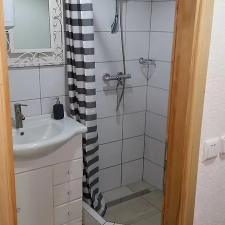 عطلات نيتشر نينو بيت للعطل *